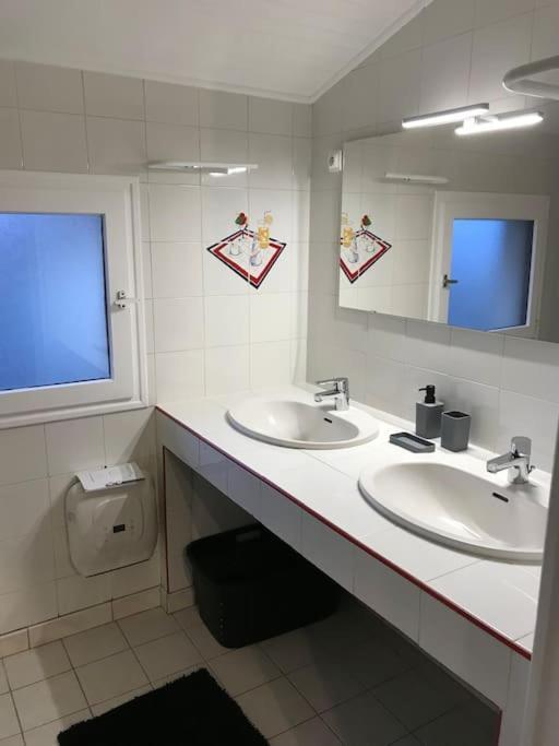Maison 3 Chambres - Chez Florence Yzeure المظهر الخارجي الصورة